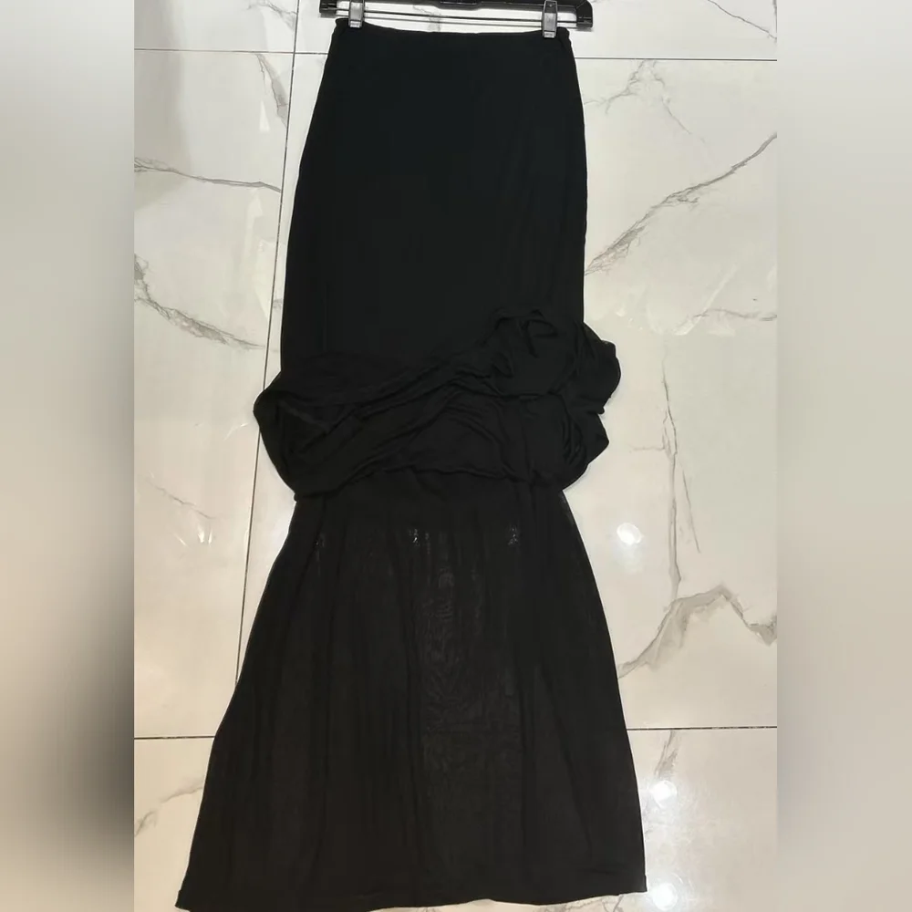 Helsa Sheer Knit Layered Maxi Skirt - Picture 4 of 6